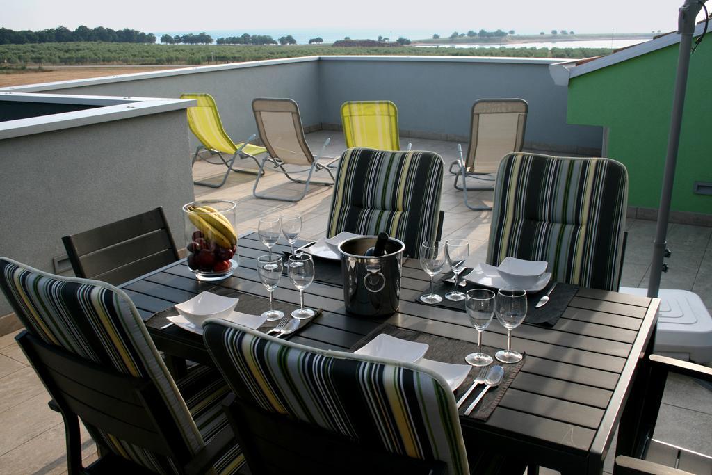 Olive Charm Lägenhet Umag Exteriör bild