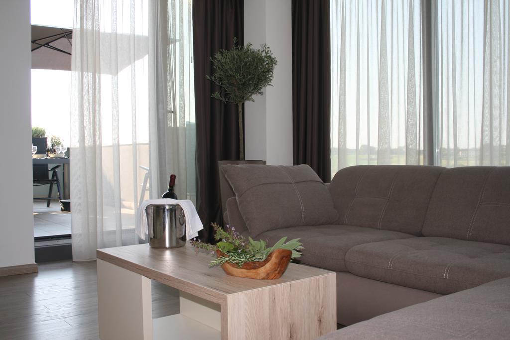 Olive Charm Lägenhet Umag Exteriör bild